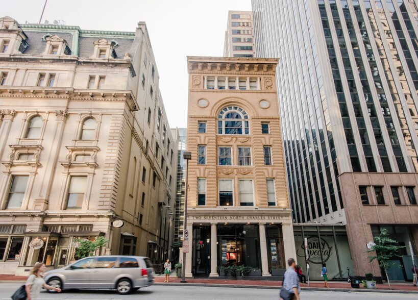 217 N Charles St, Baltimore, MD en alquiler - Foto del edificio - Imagen 3 de 38