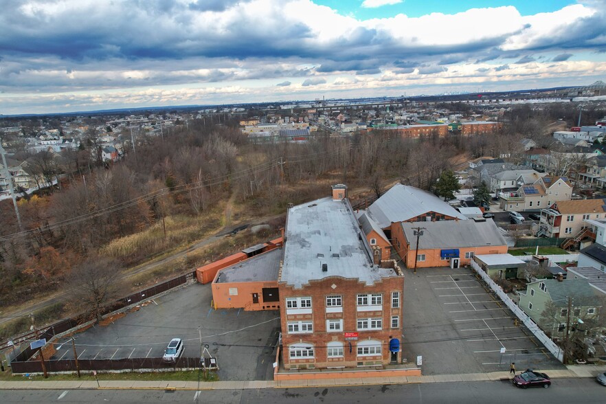 224 Washington St, Perth Amboy, NJ en alquiler - Foto del edificio - Imagen 1 de 35