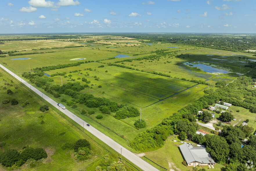 NW 8th St, Okeechobee, FL en alquiler - Vista aérea - Imagen 3 de 5