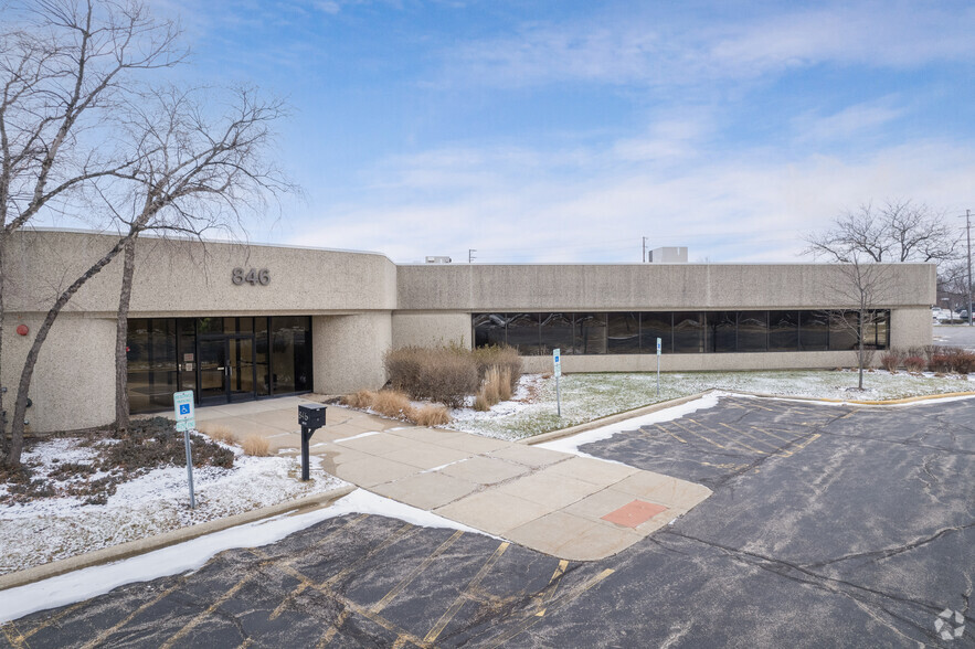 846 E Algonquin Rd, Schaumburg, IL en venta - Foto principal - Imagen 1 de 13