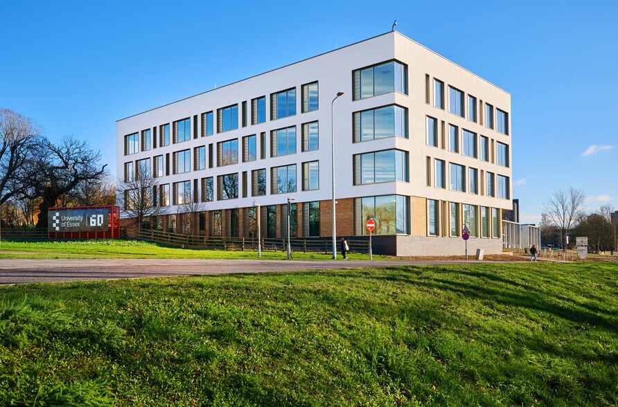 Nesfield Rd, Colchester en alquiler - Foto del edificio - Imagen 3 de 14