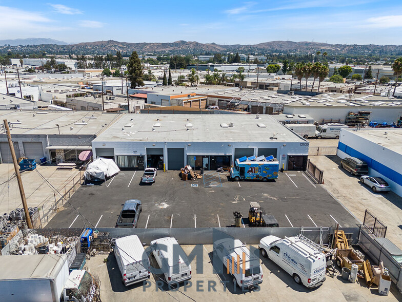 12105 E Slauson Ave, Santa Fe Springs, CA en alquiler - Foto del edificio - Imagen 2 de 11