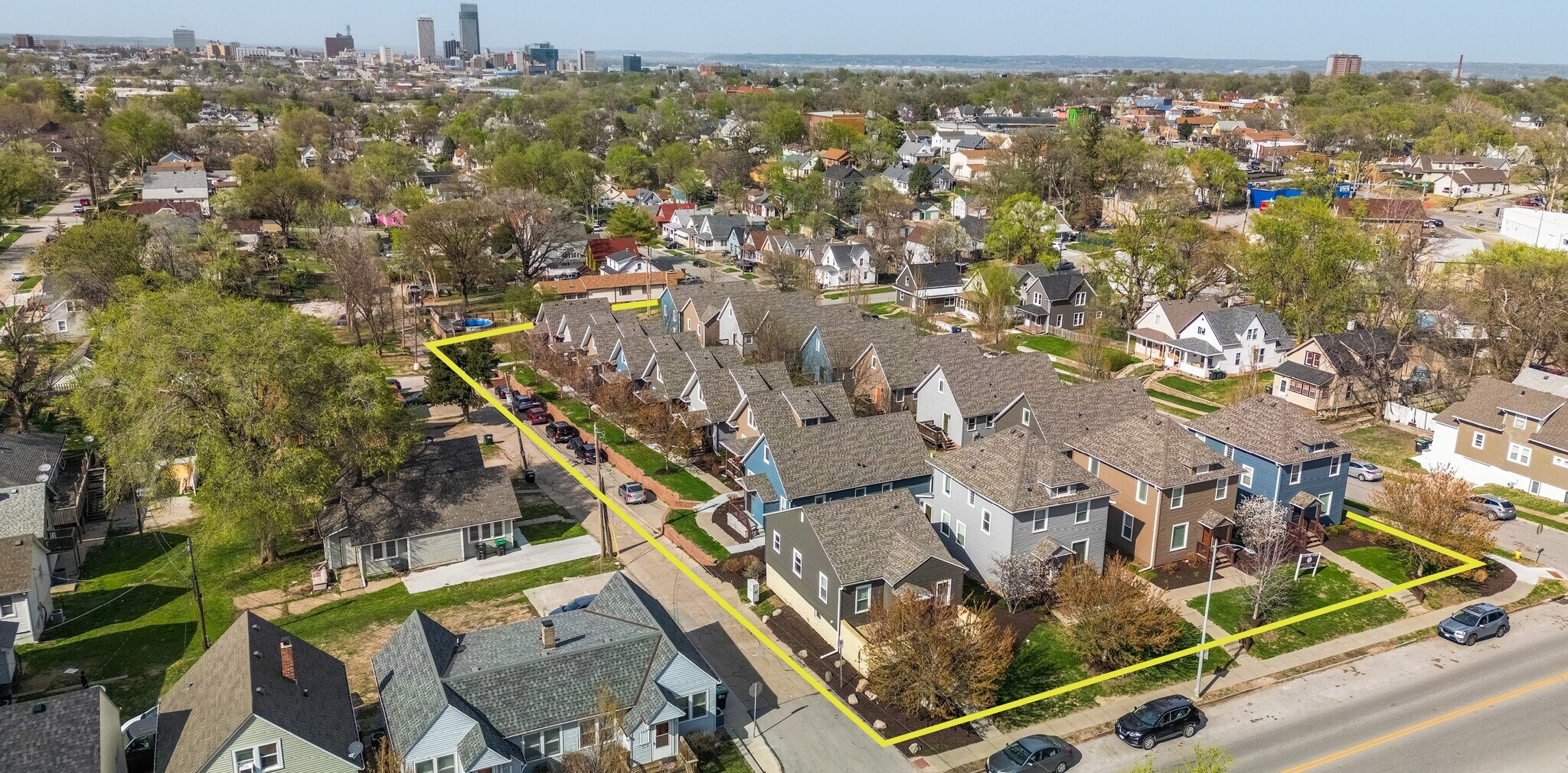 Call for Offers - 96-Unit Scatter Site cartera de 74 inmuebles en venta en LoopNet.es Foto del edificio- Imagen 1 de 18