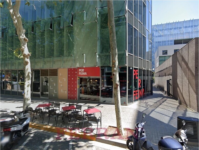 Local en Barcelona, Barcelona en alquiler - Foto del edificio - Imagen 1 de 4