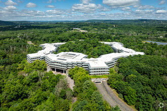 3 Merck, Whitehouse Station, NJ - vista aérea  vista de mapa - Image1