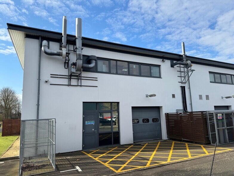 127 Olympic Ave, Milton en alquiler - Foto del edificio - Imagen 2 de 2