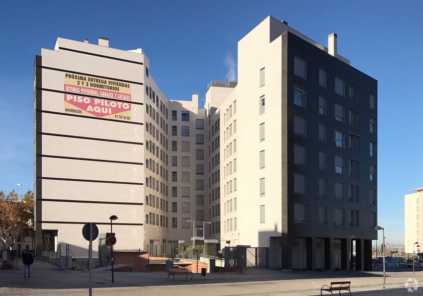 Edificio residencial en Arganda del Rey, Madrid en venta - Foto del edificio - Imagen 3 de 5