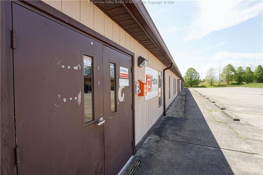 3979 B Teays Valley Rd, Hurricane, WV en venta - Foto del edificio - Imagen 3 de 29