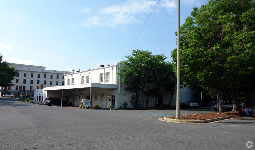 112-116 W Broad St, Falls Church, VA en alquiler - Foto del edificio - Imagen 3 de 3