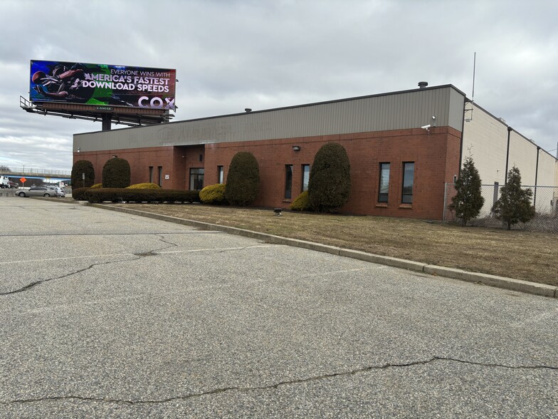 33 Plan Way, Warwick, RI en alquiler - Foto del edificio - Imagen 1 de 3