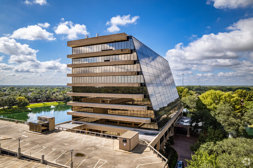 14141 Southwest Fwy, Sugar Land, TX en alquiler - Foto del edificio - Imagen 3 de 7