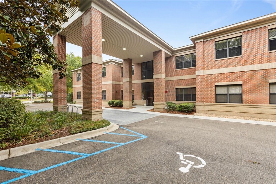 2477 Tim Gamble Pl, Tallahassee, FL en venta - Foto del edificio - Imagen 1 de 50