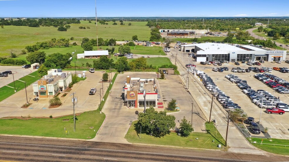 3011 W Washington St, Stephenville, TX en venta - Foto del edificio - Imagen 3 de 39