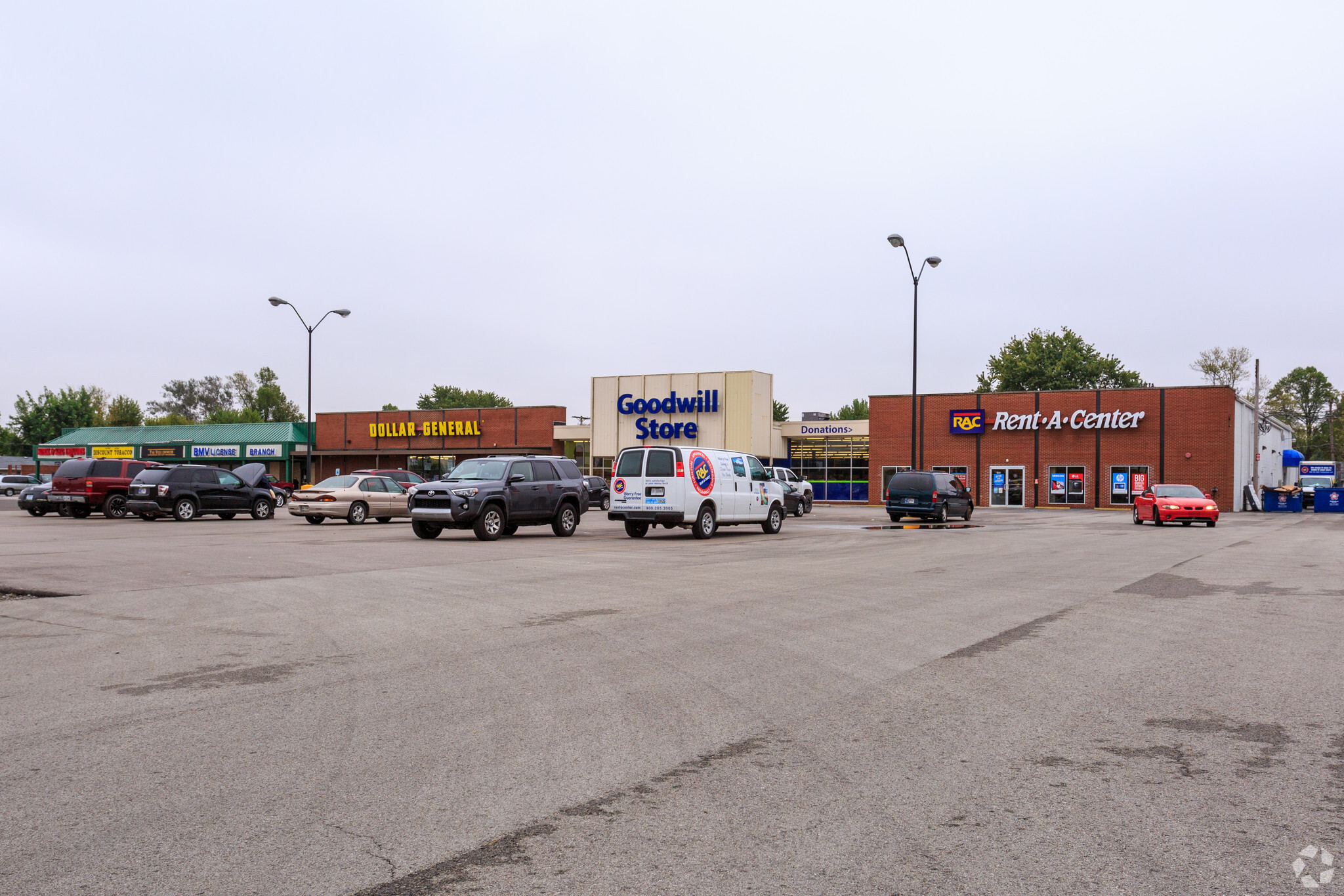 1921-1957 E Wabash St, Frankfort, IN en alquiler Foto principal- Imagen 1 de 7