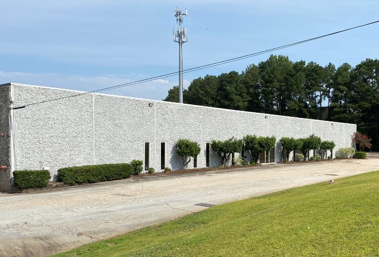 2211 Lithonia Industrial Blvd, Lithonia, GA en alquiler - Foto principal - Imagen 1 de 11