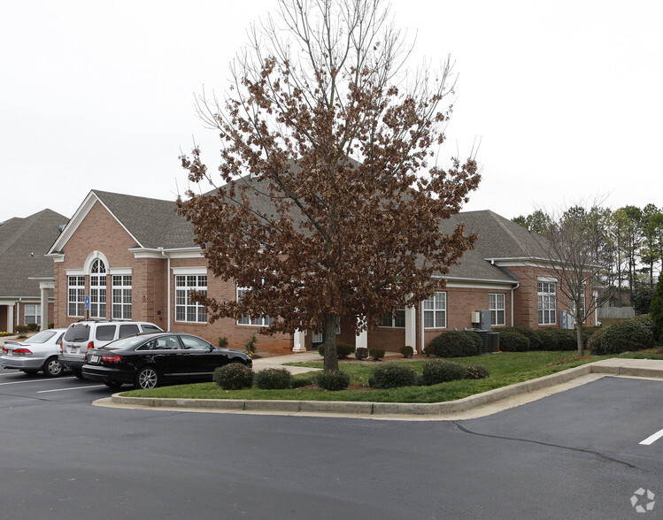 2600-2604 Abbey Ct, Alpharetta, GA en alquiler - Foto del edificio - Imagen 2 de 28