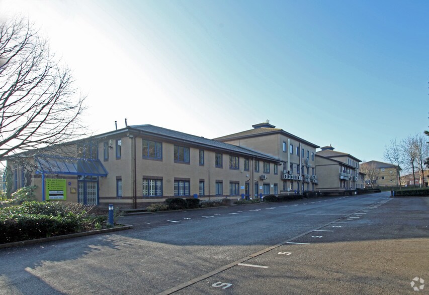 Tollgate, Eastleigh en venta - Foto del edificio - Imagen 2 de 3