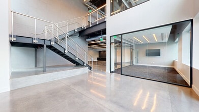 19900 Plummer St, Chatsworth, CA en alquiler Matterport 3D Scan- Imagen 1 de 12