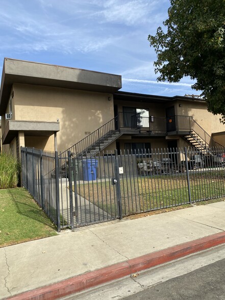 602 Karesh Ave, Pomona, CA en venta - Foto del edificio - Imagen 2 de 8