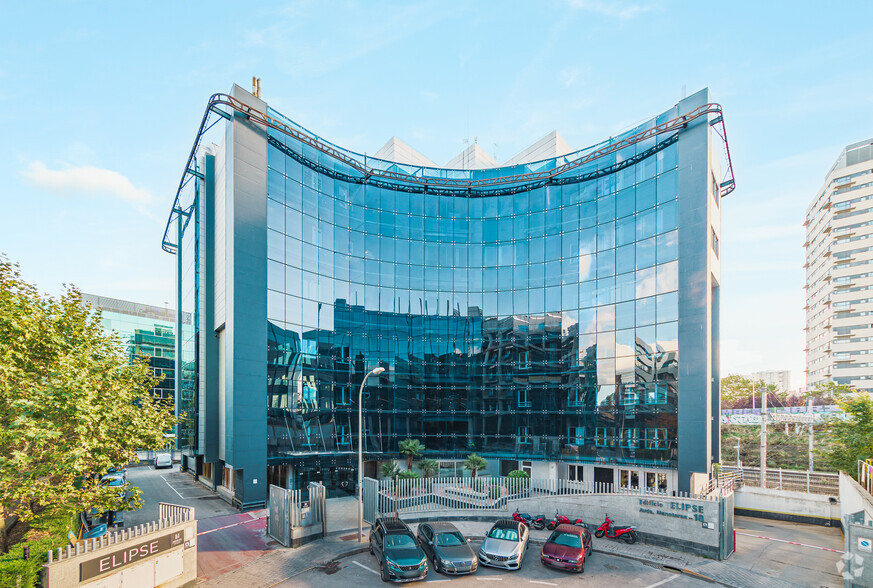 Avenida Manoteras, 18, Madrid, Madrid en alquiler - Foto del edificio - Imagen 2 de 23