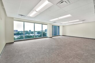 2100 Travis St, Houston, TX en alquiler Foto del interior- Imagen 2 de 11