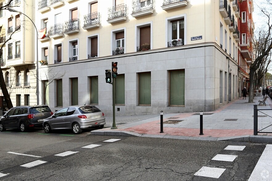 Calle de Ferraz, 65, Madrid, Madrid en venta - Foto principal - Imagen 1 de 3