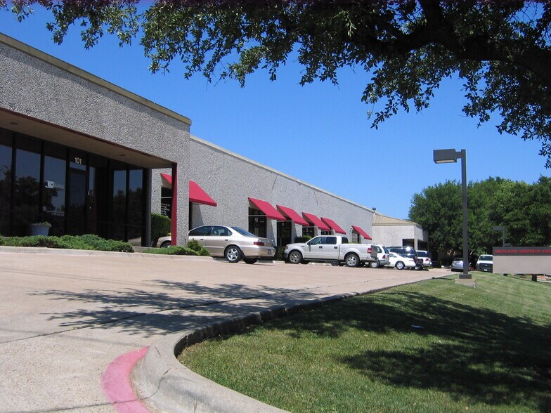 3151 Skylane Dr, Carrollton, TX en alquiler - Foto del edificio - Imagen 1 de 3