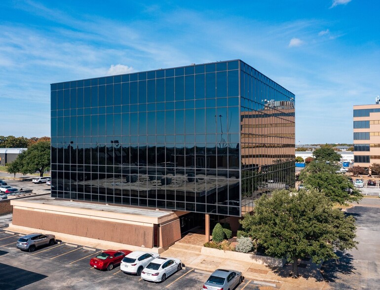 235 NE Loop 820, Hurst, TX en alquiler - Foto del edificio - Imagen 2 de 14