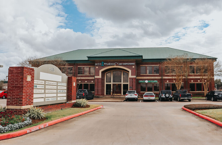 6302 W Broadway St, Pearland, TX en alquiler - Foto del edificio - Imagen 1 de 26