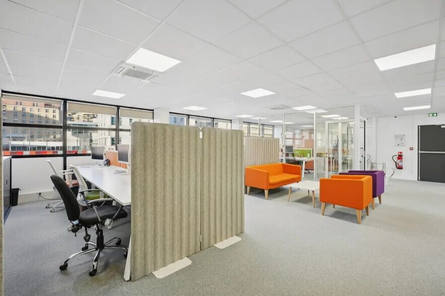 56-58 Boulevard De La Mission Marchand, Courbevoie en alquiler - Foto del interior - Imagen 3 de 9