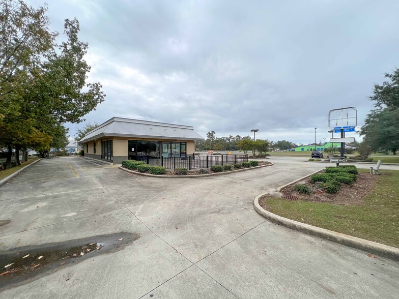 3114 Pontchartrain Dr, Slidell, LA en alquiler - Foto del edificio - Imagen 2 de 4