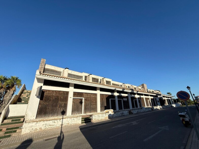 Local en Sanlúcar de Barrameda en venta - Foto del edificio - Imagen 3 de 10