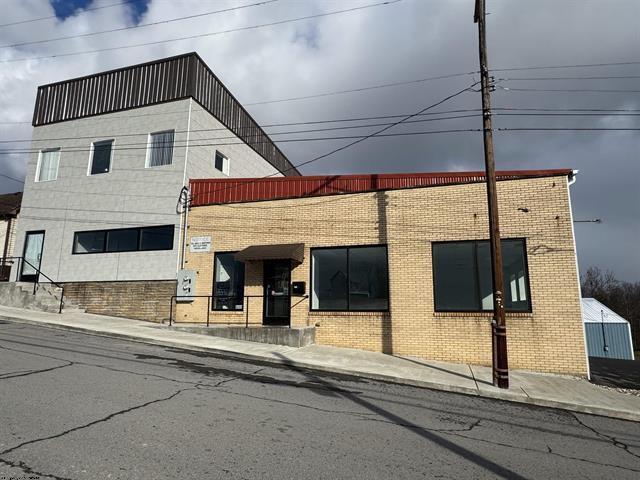 205 10th St, Fairmont, WV en venta - Foto del edificio - Imagen 3 de 30