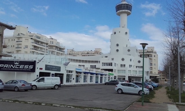 Más detalles de Carrer Club Nàutic, 1, Castelló d'Empúries - Local en venta