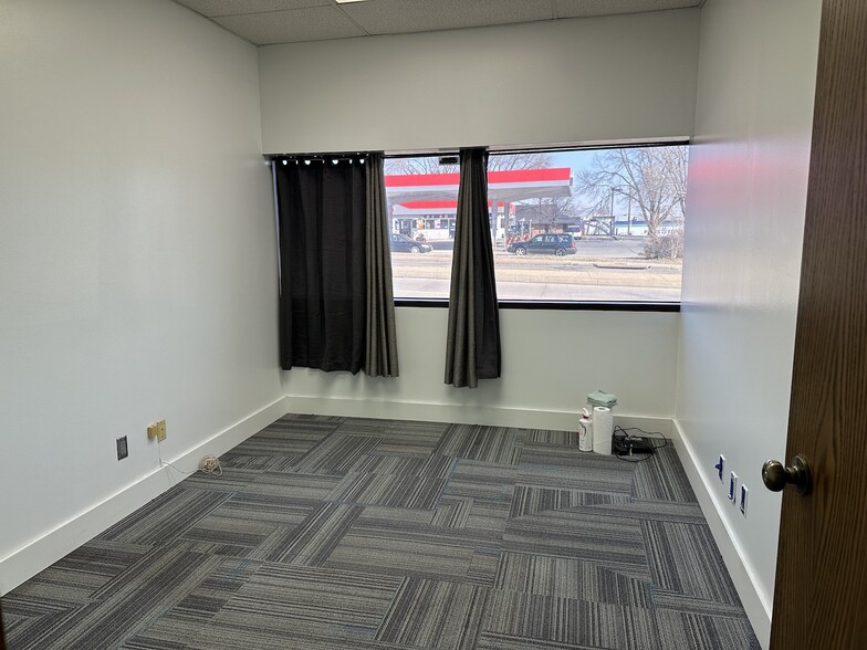 4401-4435 O St, Lincoln, NE en alquiler - Foto del interior - Imagen 3 de 9