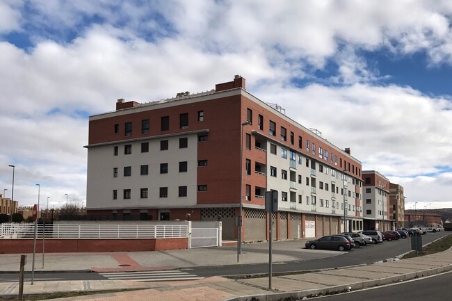 Más detalles de Carretera Sonsoles, 9, Ávila - Local en alquiler