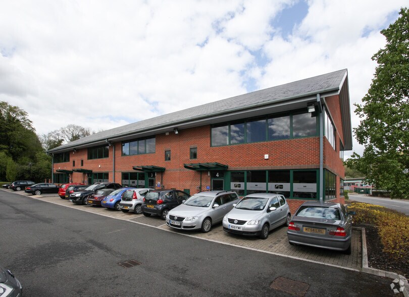 Blenheim Rd, Marlborough en alquiler - Foto del edificio - Imagen 3 de 3