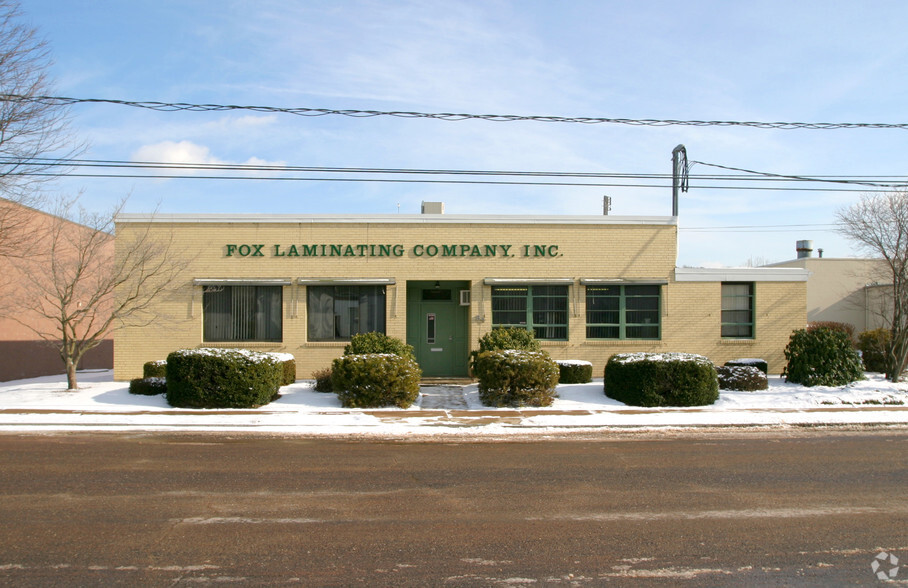 84 Custer St, West Hartford, CT en alquiler - Foto del edificio - Imagen 3 de 8