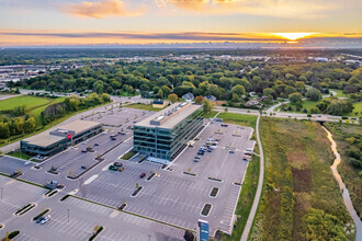 17335 Golf Pkwy, Brookfield, WI - vista aérea  vista de mapa - Image1