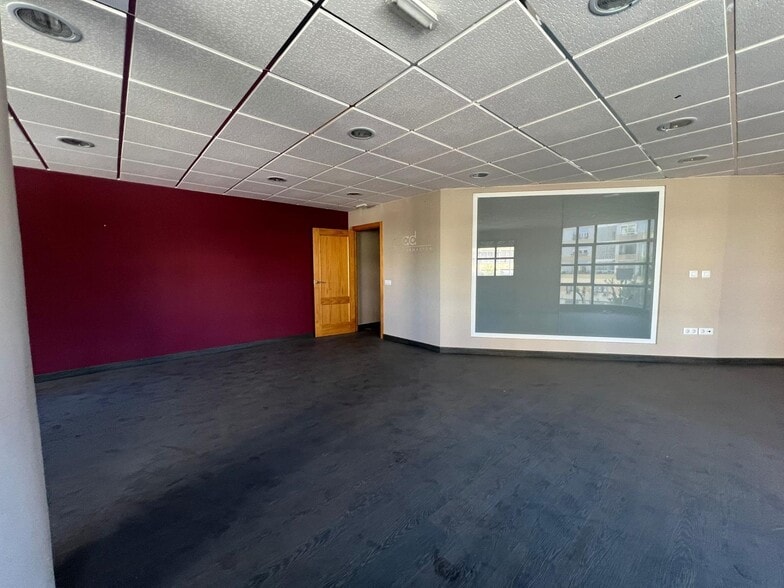 Oficina en Cáceres en alquiler - Foto del edificio - Imagen 2 de 9