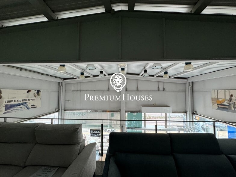 Nave en Sant Pere de Ribes, Barcelona en venta - Foto del interior - Imagen 2 de 27