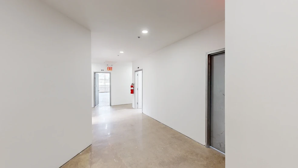 4322 36th St, Long Island City, NY en alquiler - Matterport 3D Scan - Imagen 2 de 19