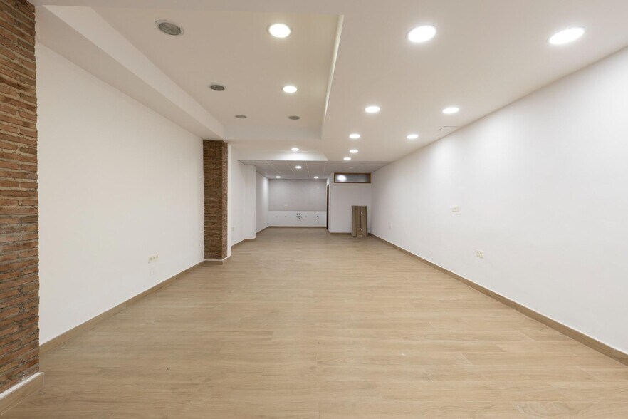 Calle Almona de San Juan de Dios, 15, Granada, Granada en venta - Foto del edificio - Imagen 2 de 21