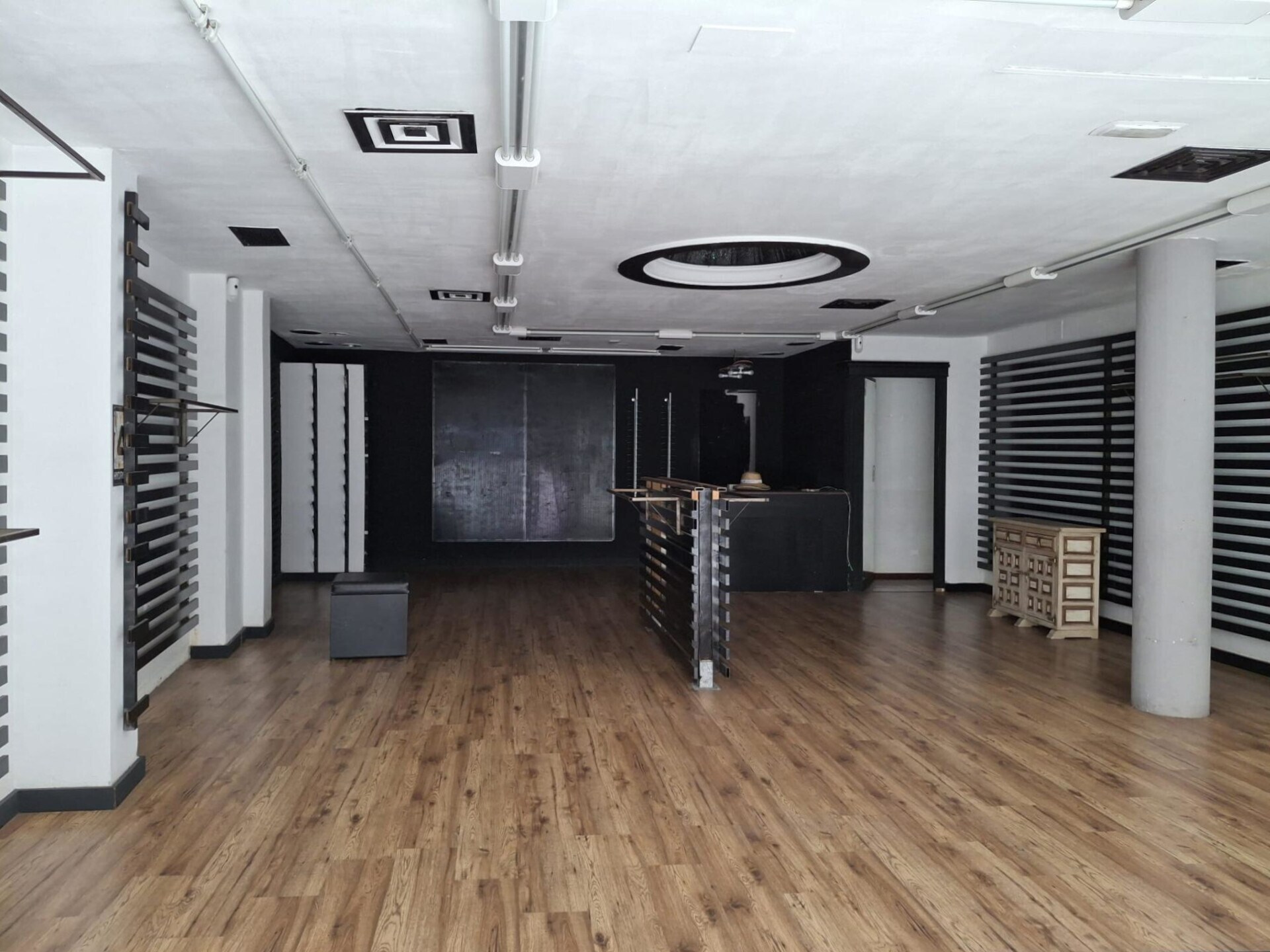 Local en Mataró, Barcelona en alquiler Foto principal- Imagen 1 de 2