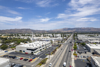 9445-9457 De Soto Ave, Chatsworth, CA - VISTA AÉREA  vista de mapa