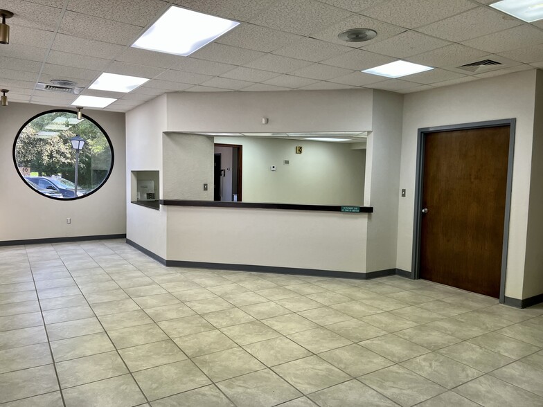 810 Boardman Canfield Rd, Youngstown, OH en alquiler - Foto del interior - Imagen 2 de 26