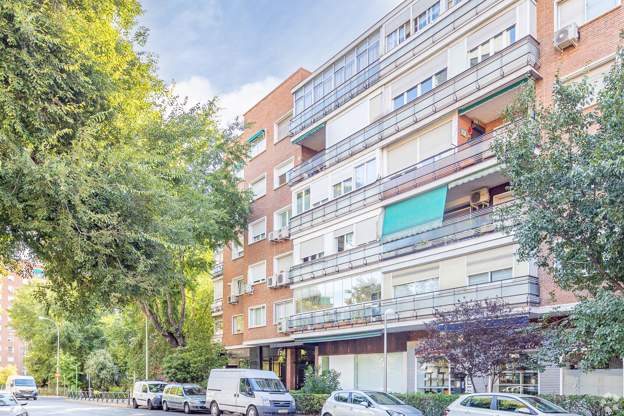 Avenida de Bruselas, 38, Madrid, Madrid en venta Foto principal- Imagen 1 de 1