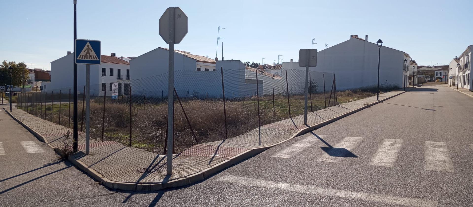 Terreno en Azuaga, Badajoz en venta Foto del edificio- Imagen 1 de 12