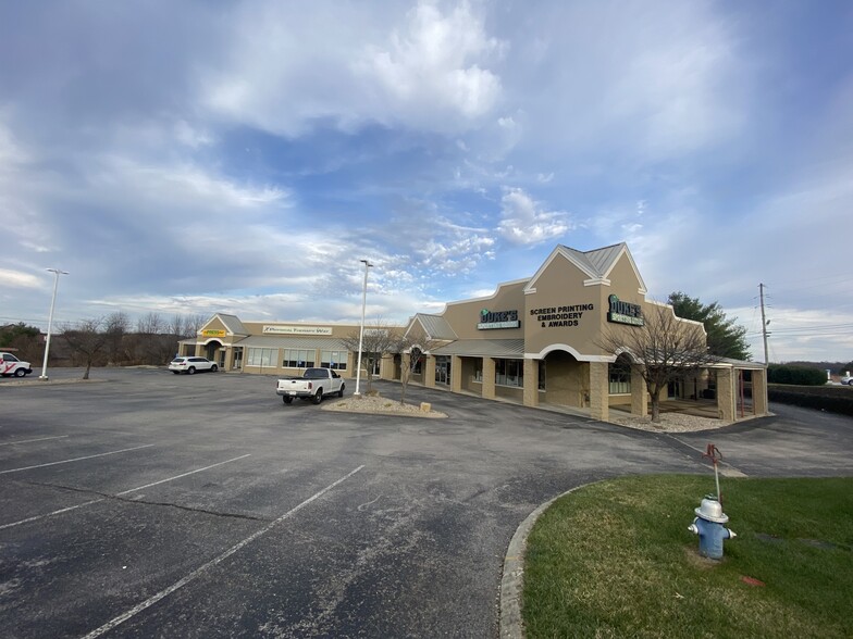 2622-2628 Ring Rd, Elizabethtown, KY en alquiler - Foto del edificio - Imagen 1 de 4