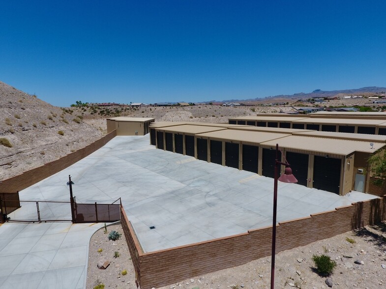 2725 Desert Trail, Bullhead City, AZ en venta - Foto del edificio - Imagen 1 de 13